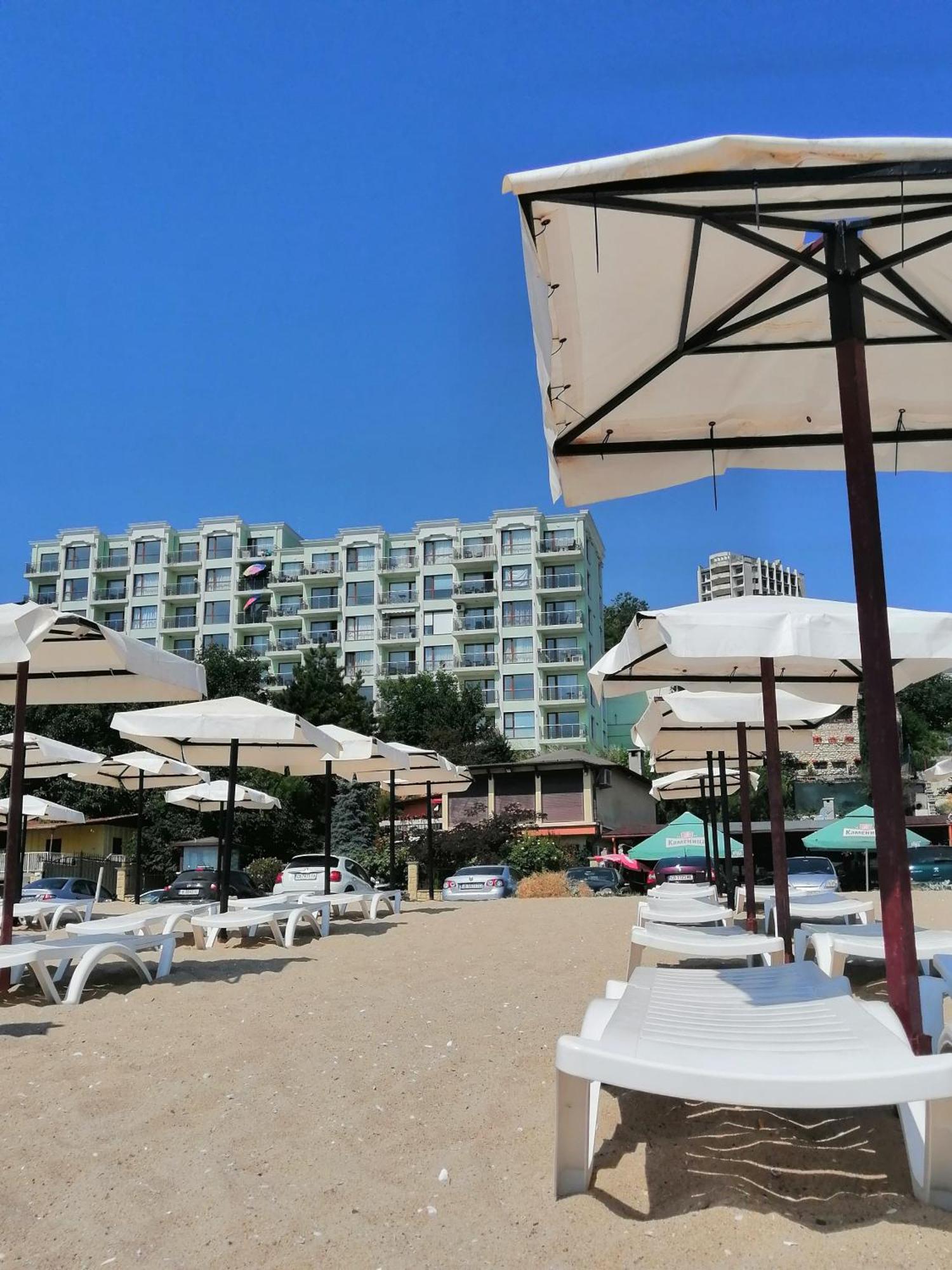 Relax Apartament Варна Стая снимка